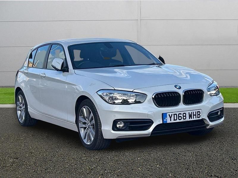 Used BMW 118 Sport Line 2018 White Hatchback