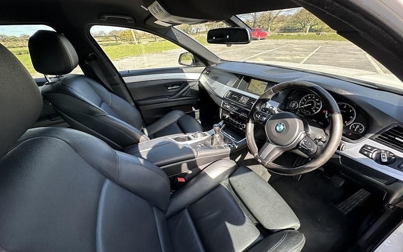 Used BMW 520 M Sport 190 HP (139 kW) 2016 White Estate