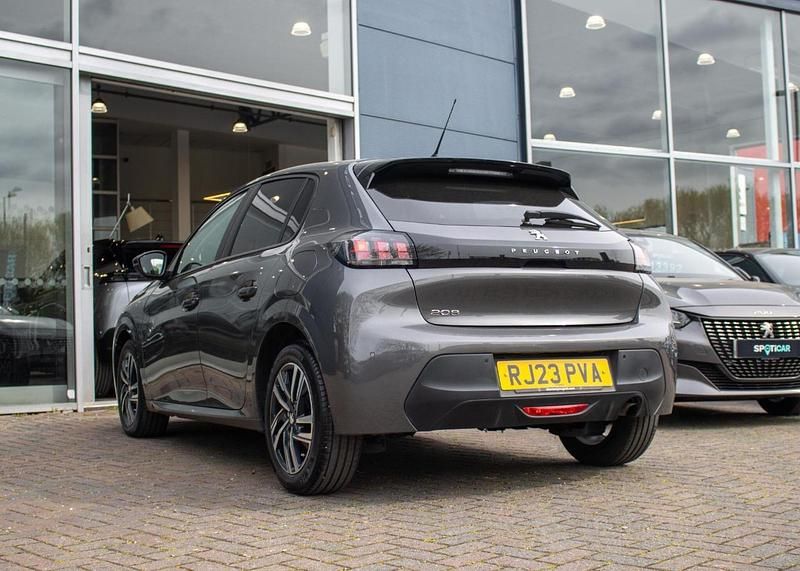 Used Peugeot 208 Active+ 74 HP (54 kW) 2023 Grey Hatchback