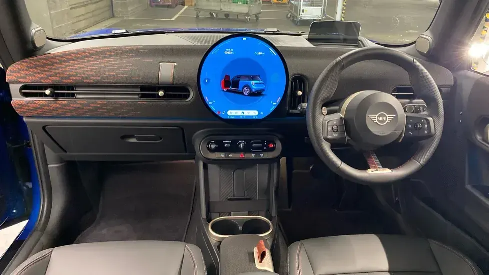 Used Mini Cooper Hatch 113 kW (154 HP) 2025 Blue Hatchback