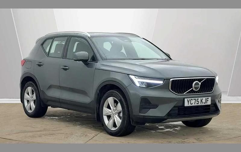 New Volvo XC40 Core 161 HP (118 kW) 2025 Green SUV