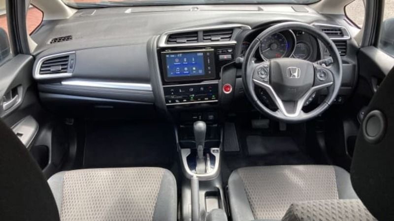 Used Honda Jazz EX 102 HP (75 kW) 2019 Grey Hatchback