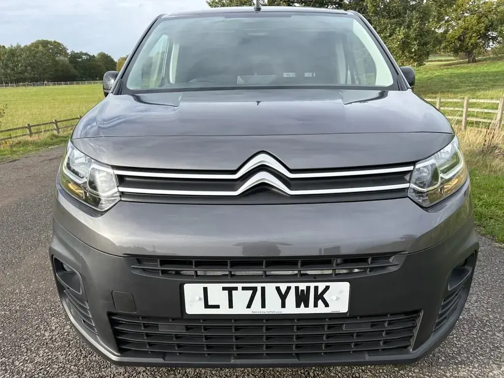 Used Citroën Berlingo 2022 Grey MPV