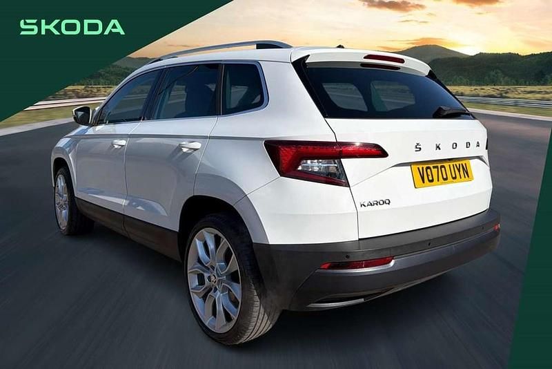 Used Skoda Karoq SE L 150 HP (110 kW) 2020 White SUV