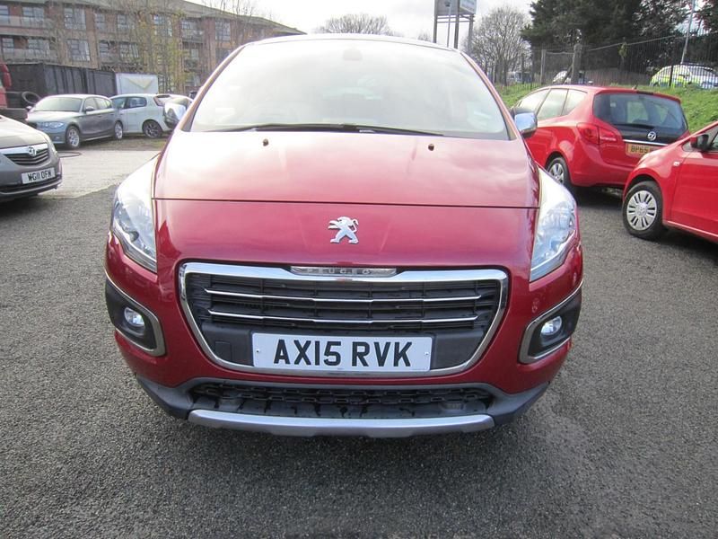 Used Peugeot 3008 Allure 2015 Red Hatchback