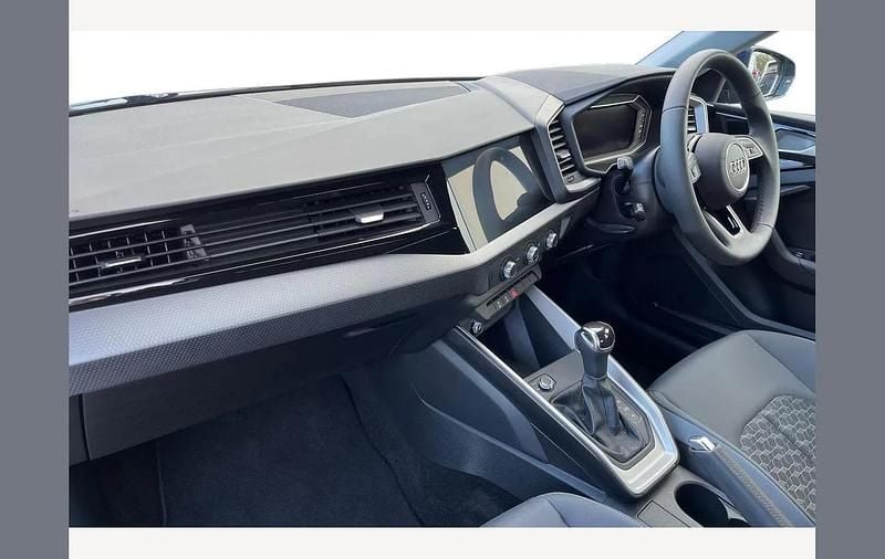 Usado Audi A1 Sport 95 HP (69 kW) 2025 Azul SUV
