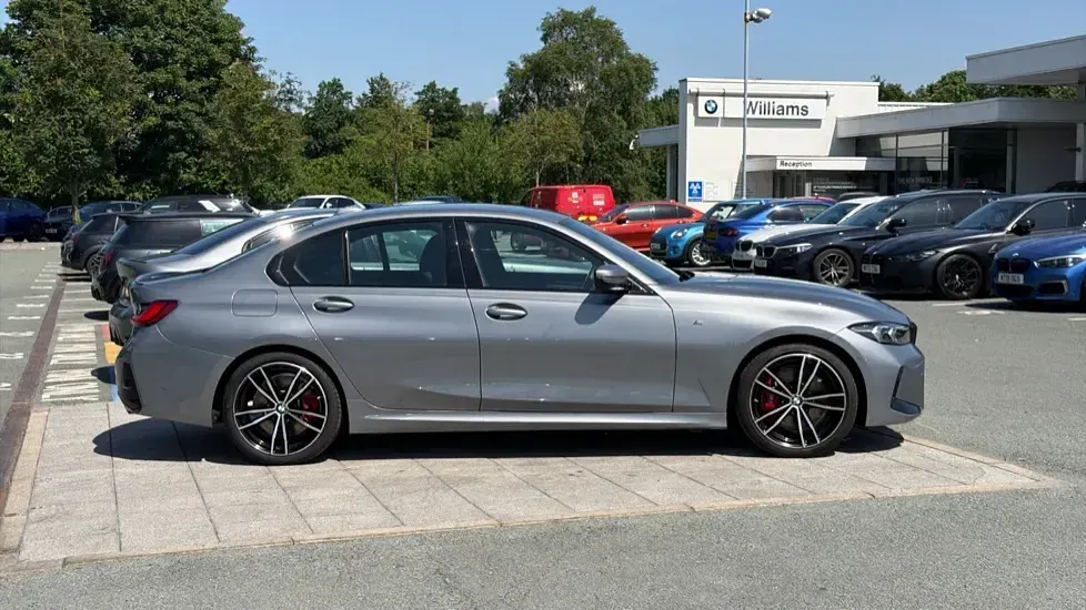 Used BMW 320 M Sport 181 HP (133 kW) 2024 Grey Sedan