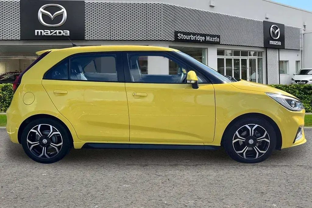 Used MG MG3 Exclusive 106 HP (77 kW) 2022 Yellow Hatchback