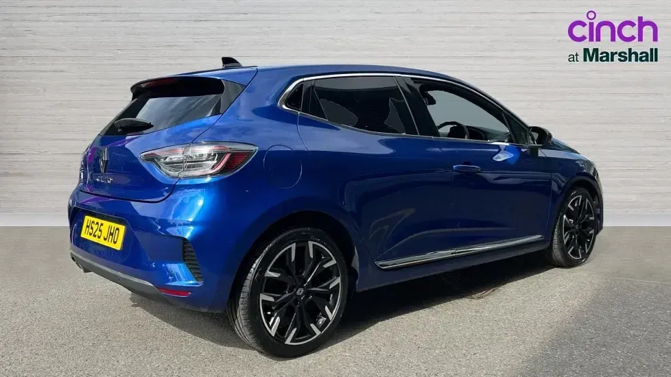 Used Renault Clio Techno 90 HP (66 kW) 2025 Blue Hatchback