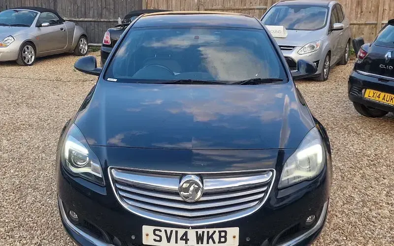 Begagnad Vauxhall Insignia Edition 163 HK (119 kW) 2014 Halvkombi