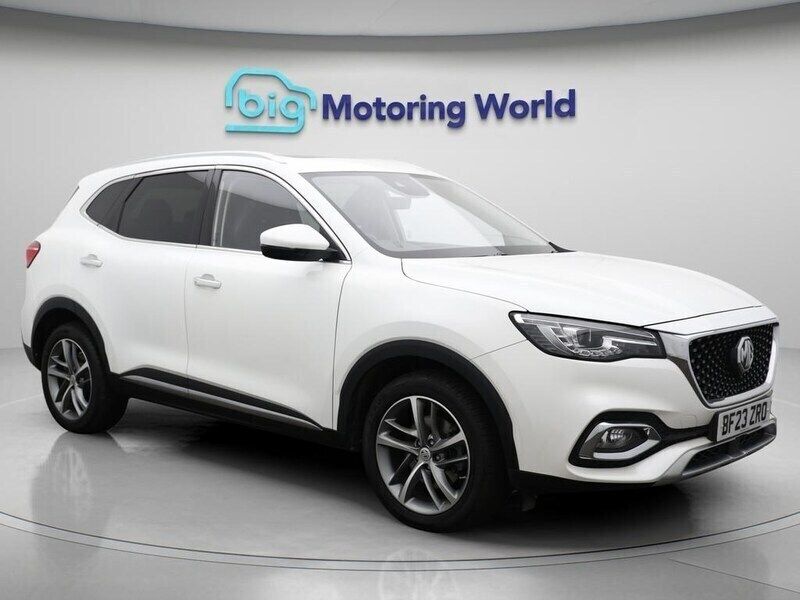 White Used 2023 MG HS Exclusive SUV | £16,700 (Good price) - Image 1/4
