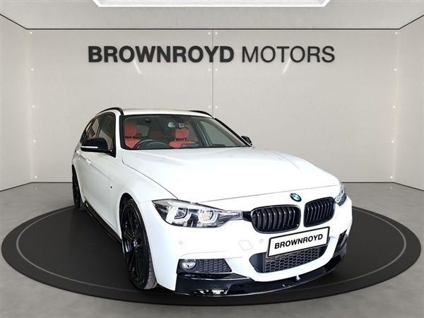 White Used 2019 BMW 320 M Sport Estate | £16,990 (Fair price) - Image 1/1