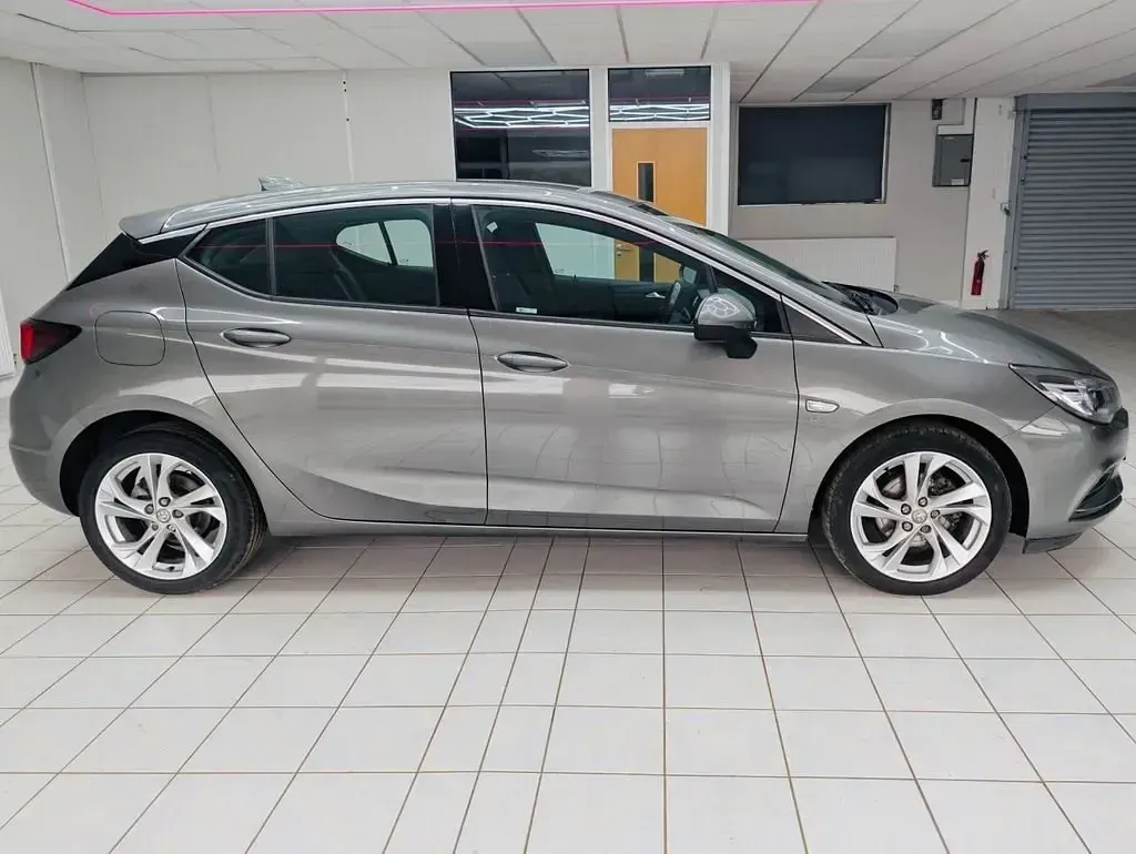 Second-hand Vauxhall Astra SRi 110 CP (80 kW) 2017 Gri Hatchback