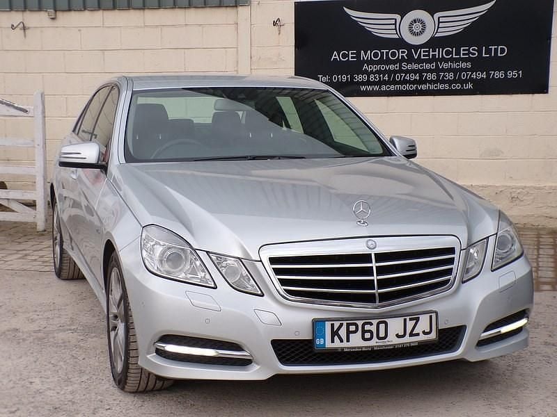 Used Mercedes E250 Avantgarde 2010 Silver Sedan