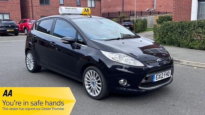 Used Ford Fiesta Titanium 70 HP (51 kW) 2012 Black Hatchback