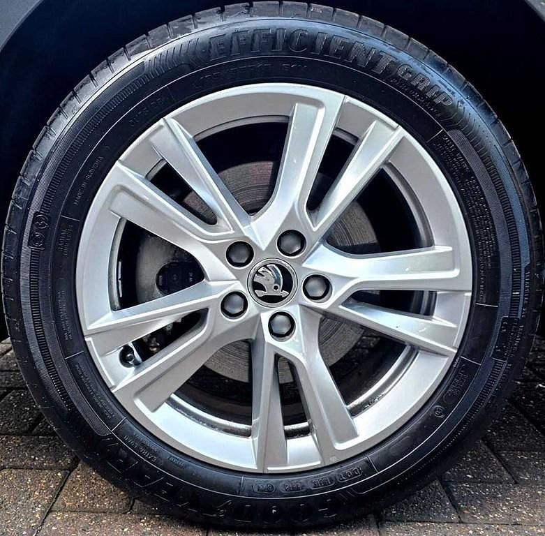 Used Skoda Fabia SE L 85 HP (62 kW) 2024 Graphite grey metallic Hatchback