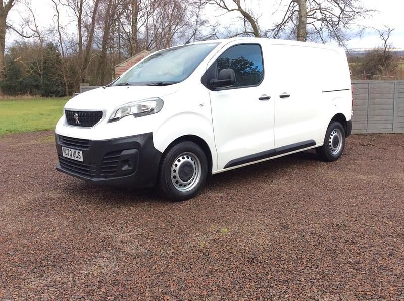 Używany Peugeot Expert 2020 Biały Van