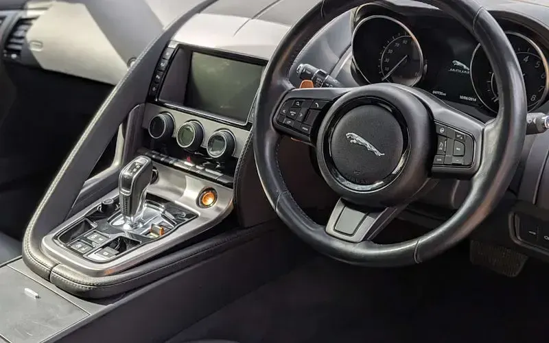 Used Jaguar F-Type Supercharged 381 HP (280 kW) 2015 Black Coupe