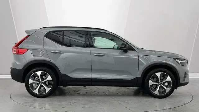 Used Volvo XC40 Plus 161 HP (118 kW) 2026 Grey SUV