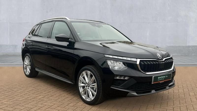 Black magic pearl effect New 2025 Skoda Kamiq SE L SUV | £24,490 - Image 1/4