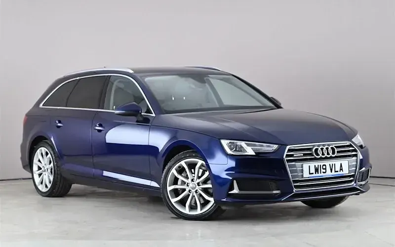 Usado Audi A4 Sport 190 HP (139 kW) 2019 Carrinha