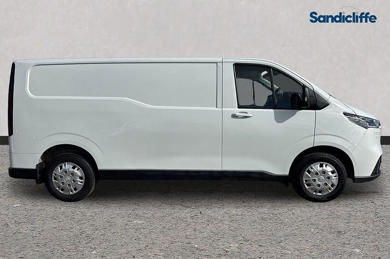 Used Maxus V70 150 HP (110 kW) 2024 Warm white Van