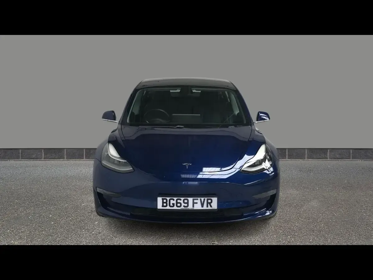 Used Tesla Model 3 Long Range AWD 366 kW (498 HP) 2019 Blue Sedan