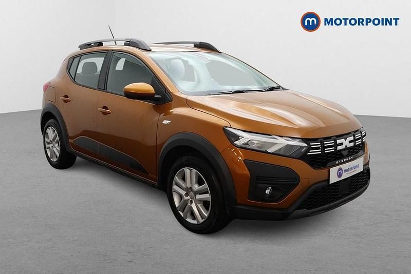 Used Dacia Sandero Expression 2023 Orange Hatchback