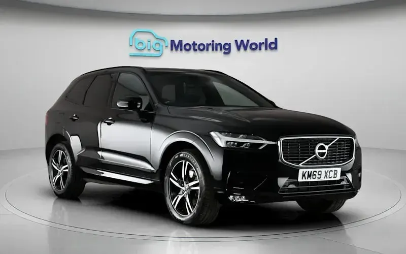 Used Volvo XC60 R-Design 197 HP (144 kW) 2021 SUV