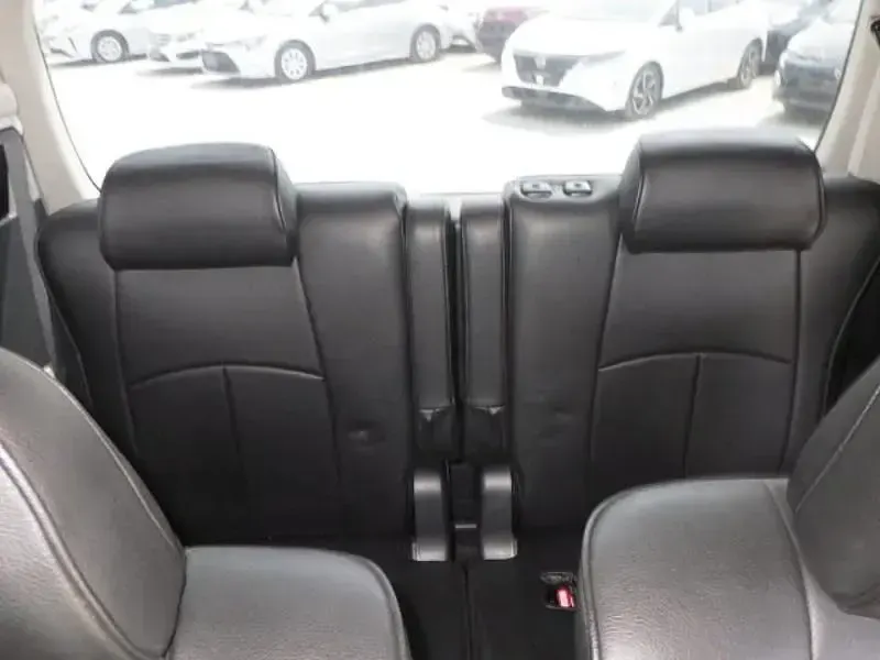 Used Toyota Alphard SR 2012 White MPV