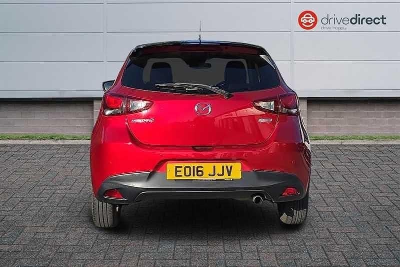 Used Mazda 2 Inclusive 90 HP (66 kW) 2016 Red Hatchback