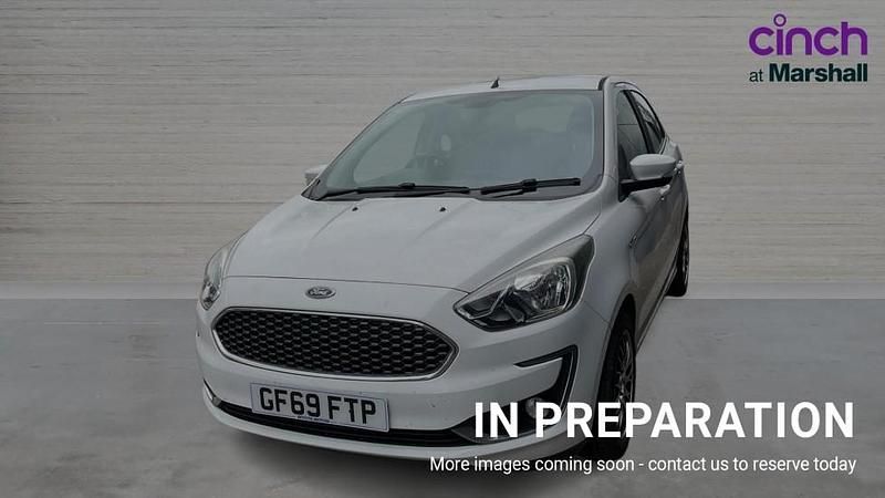 Used Ford Ka Plus Zetec 85 HP (62 kW) 2019 White Hatchback
