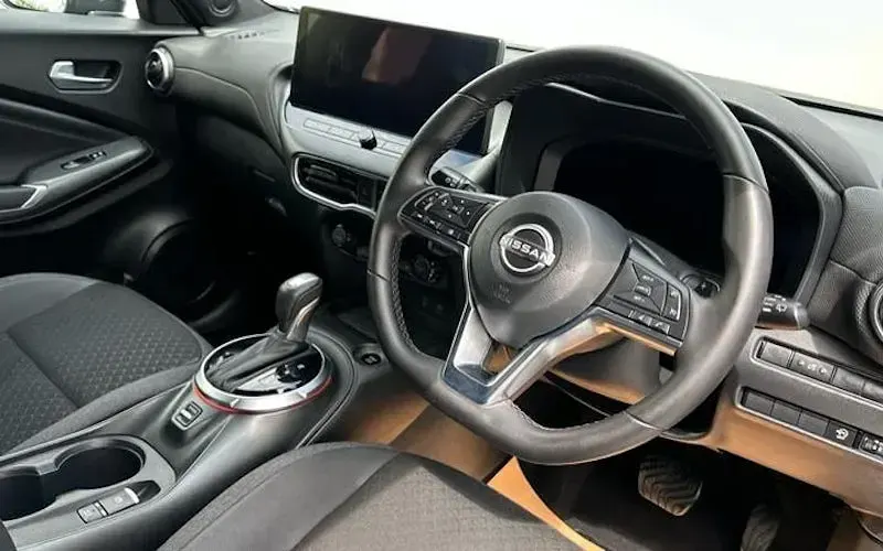 Used Nissan Juke N-Connecta 114 HP (83 kW) 2025 Black SUV