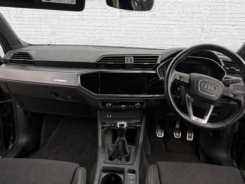 Begagnad Audi Q3 S-Line 150 HK (110 kW) 2021 Grå SUV