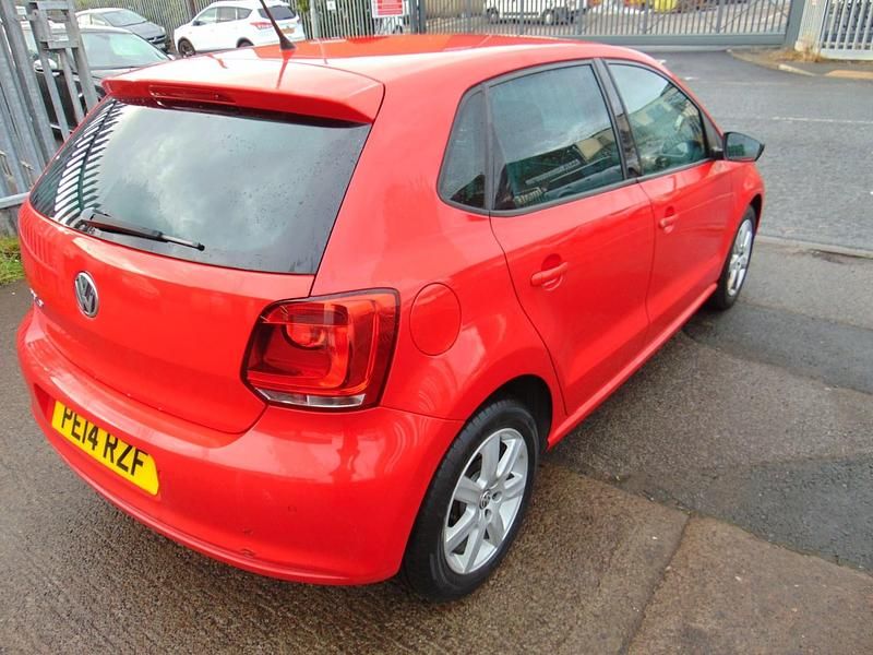Used VW Polo Edition 70 HP (51 kW) 2014 Red Hatchback