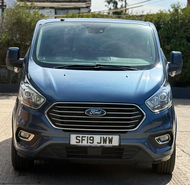 Usado Ford Tourneo Custom Sport 2019 Azul Van