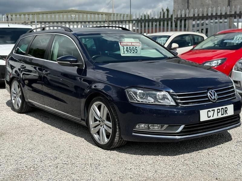 Blue Used 2014 VW Passat Executive Estate | £4,995 (Fair price) - Image 1/4