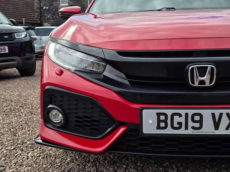 Used Honda Civic Sport 182 HP (133 kW) 2019 Red Hatchback