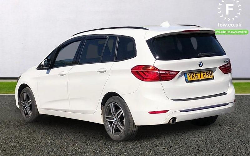 Used BMW 218 Sport Line 136 HP (100 kW) 2017 White Estate
