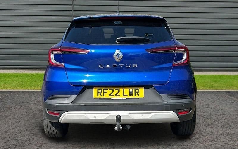 Used Renault Captur Iconic 140 HP (102 kW) 2022 SUV