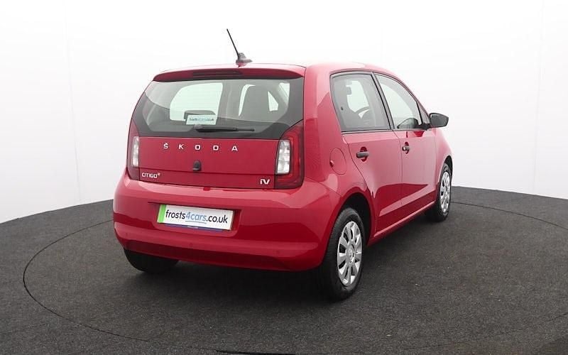 Used Skoda Citigo-e IV SE 61 kW (83 HP) 2020 Red Hatchback