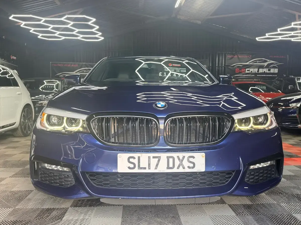 Usado BMW 520 M Sport 2017 Azul Berlina
