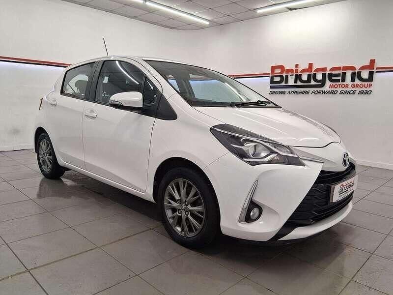 White Used 2019 Toyota Yaris Hatchback | £10,299 (Fair price) - Image 1/4