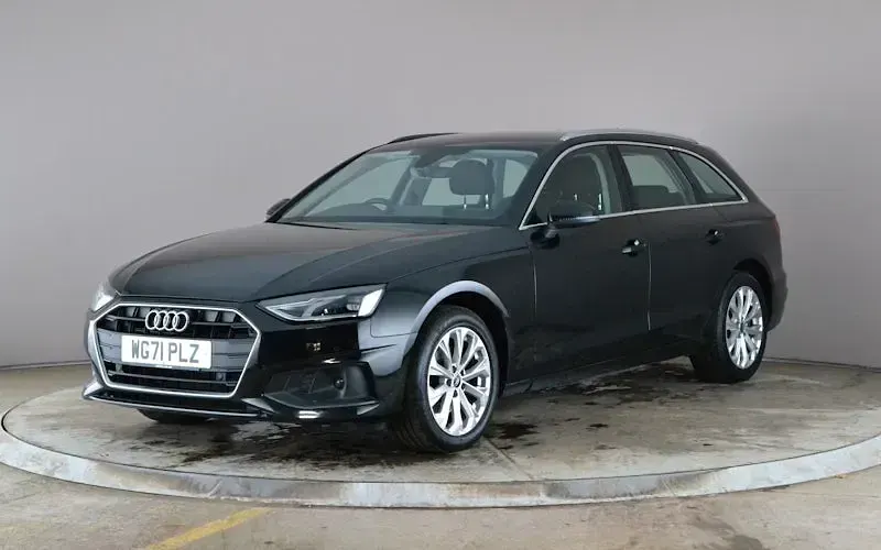 Begagnad Audi A4 Design 163 HK (119 kW) 2023 Kombi