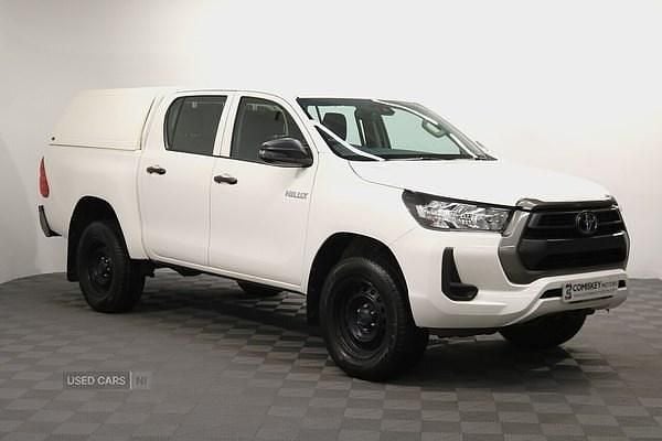White Used 2022 Toyota HiLux Active Pickup | £19,995 (Fair price) - Image 1/4