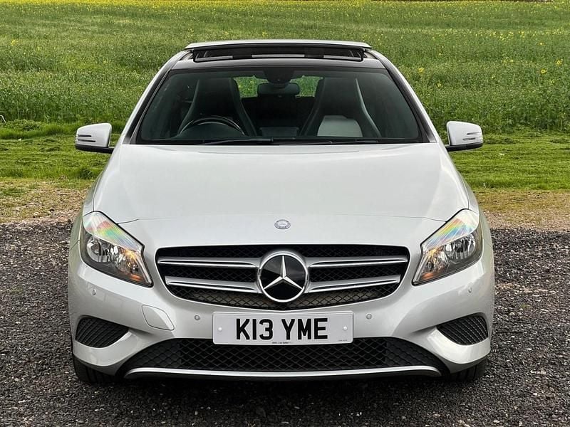 Used Mercedes A180 SE 109 HP (80 kW) 2014 Silver Hatchback