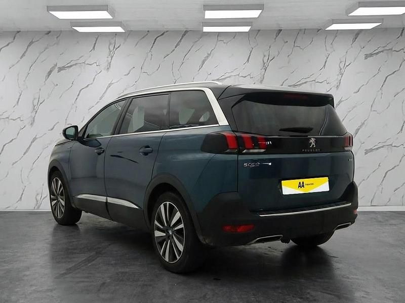 Used Peugeot 5008 Premium 130 HP (95 kW) 2019 Green SUV