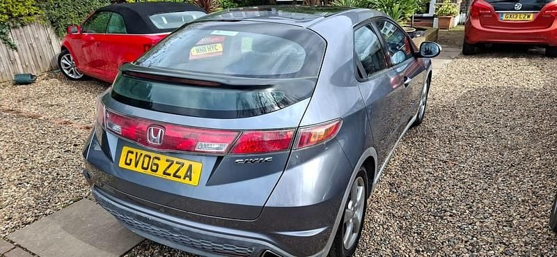 Used Honda Civic ES 138 HP (101 kW) 2006 Grey Hatchback