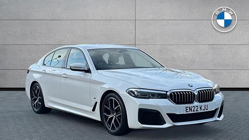 White Used 2022 BMW 520 M Sport | £25,967 (Super price) - Image 1/4