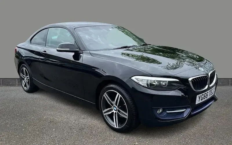 Begagnad BMW 218 Sport Line 136 HK (100 kW) 2016 Sportkupé